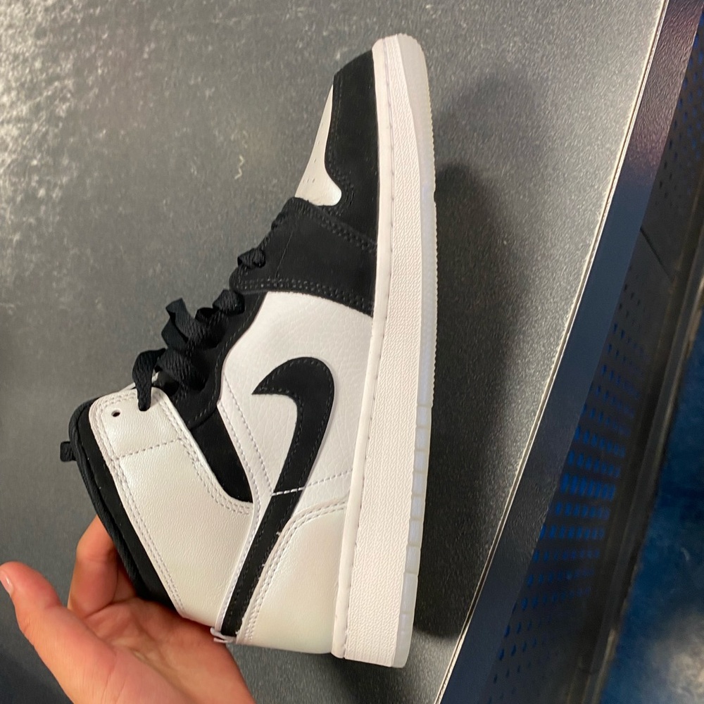 Jordan 1